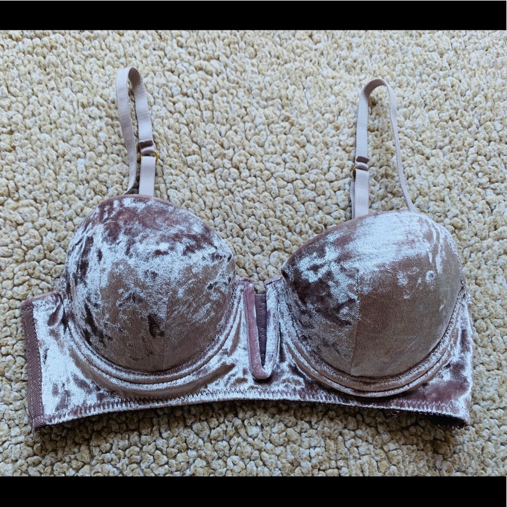 34A bra
